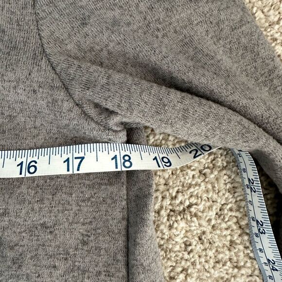 Yak & Yeti Grey oversized tunic - Picture 4 of 8